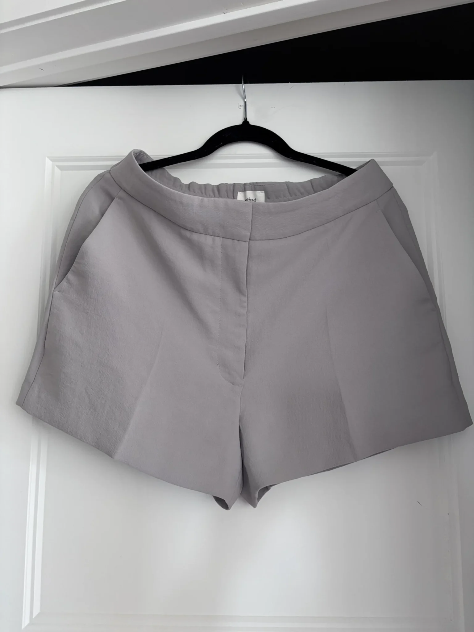 Featured image for Short Aritzia gr. 12