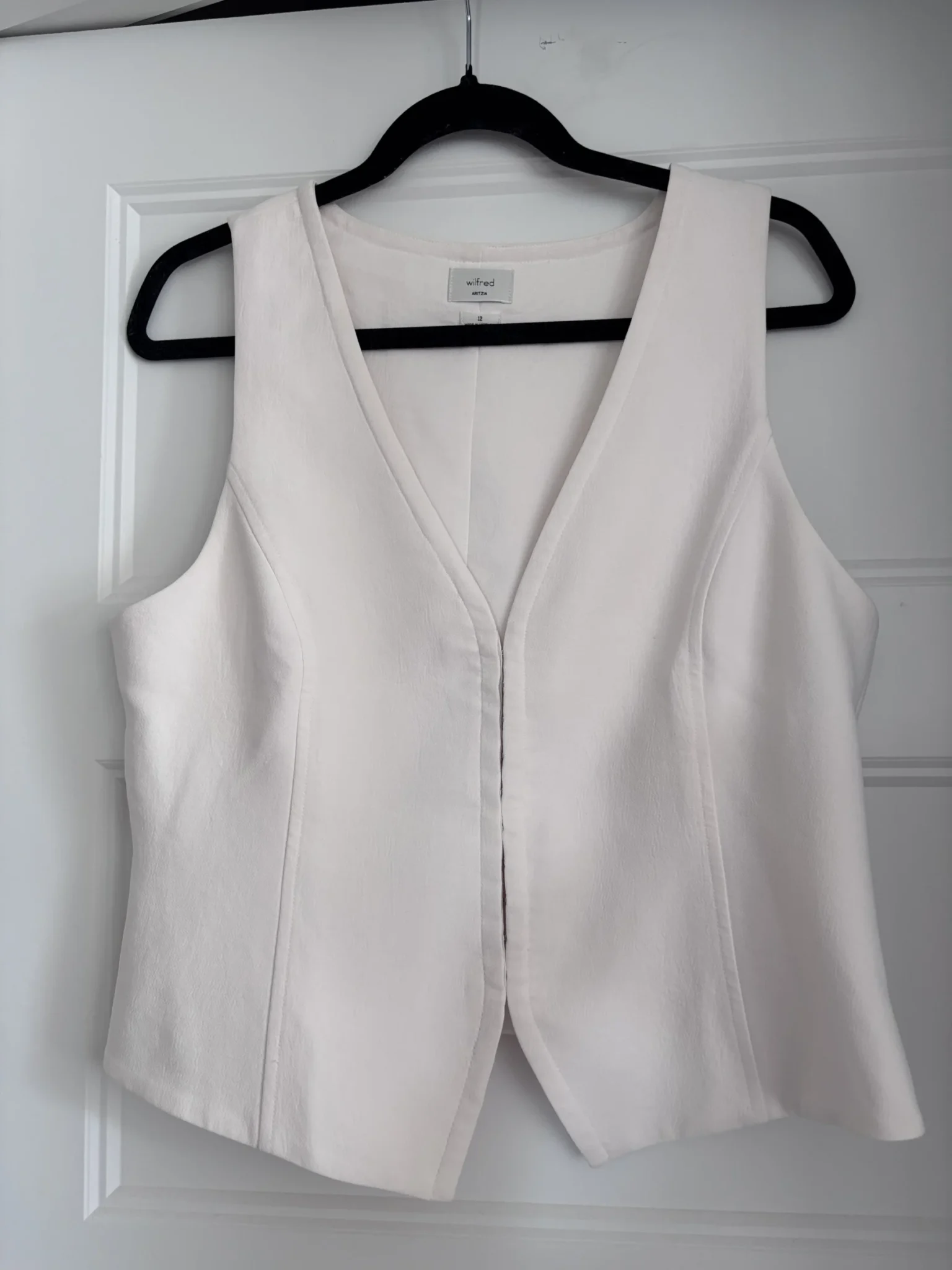 Image for Haut Aritzia Crepette gr. 12