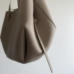 Thumbnail for Sac Polène modèle Cyme taupe