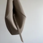 Thumbnail for Sac Polène modèle Cyme taupe