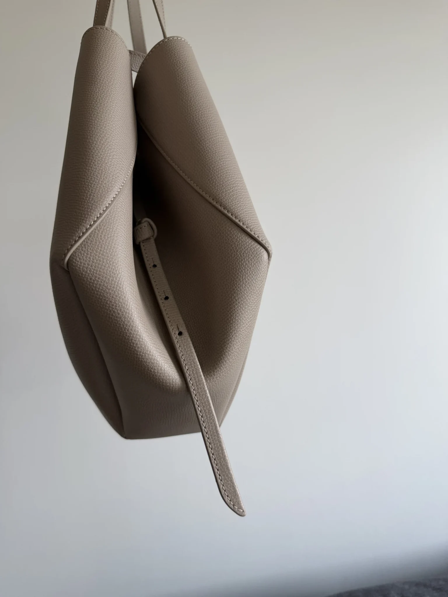 Image for Sac Polène modèle Cyme taupe