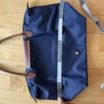 Thumbnail for Sac Longchamp Large modèle le Pliage bleu marine et cuir marron