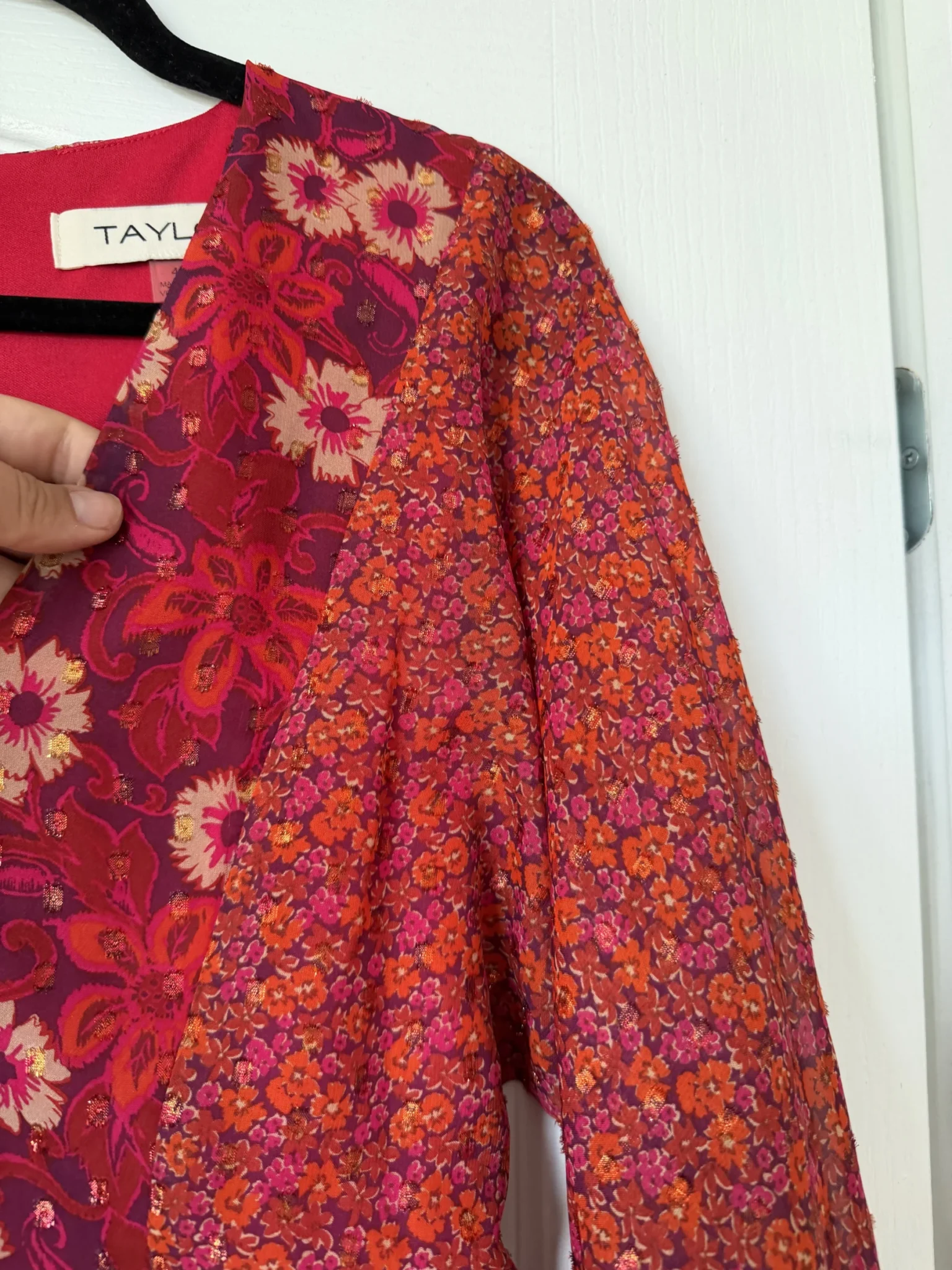 Image for Robe longue Taylor taille 4 motifs fleuris rouge et rose