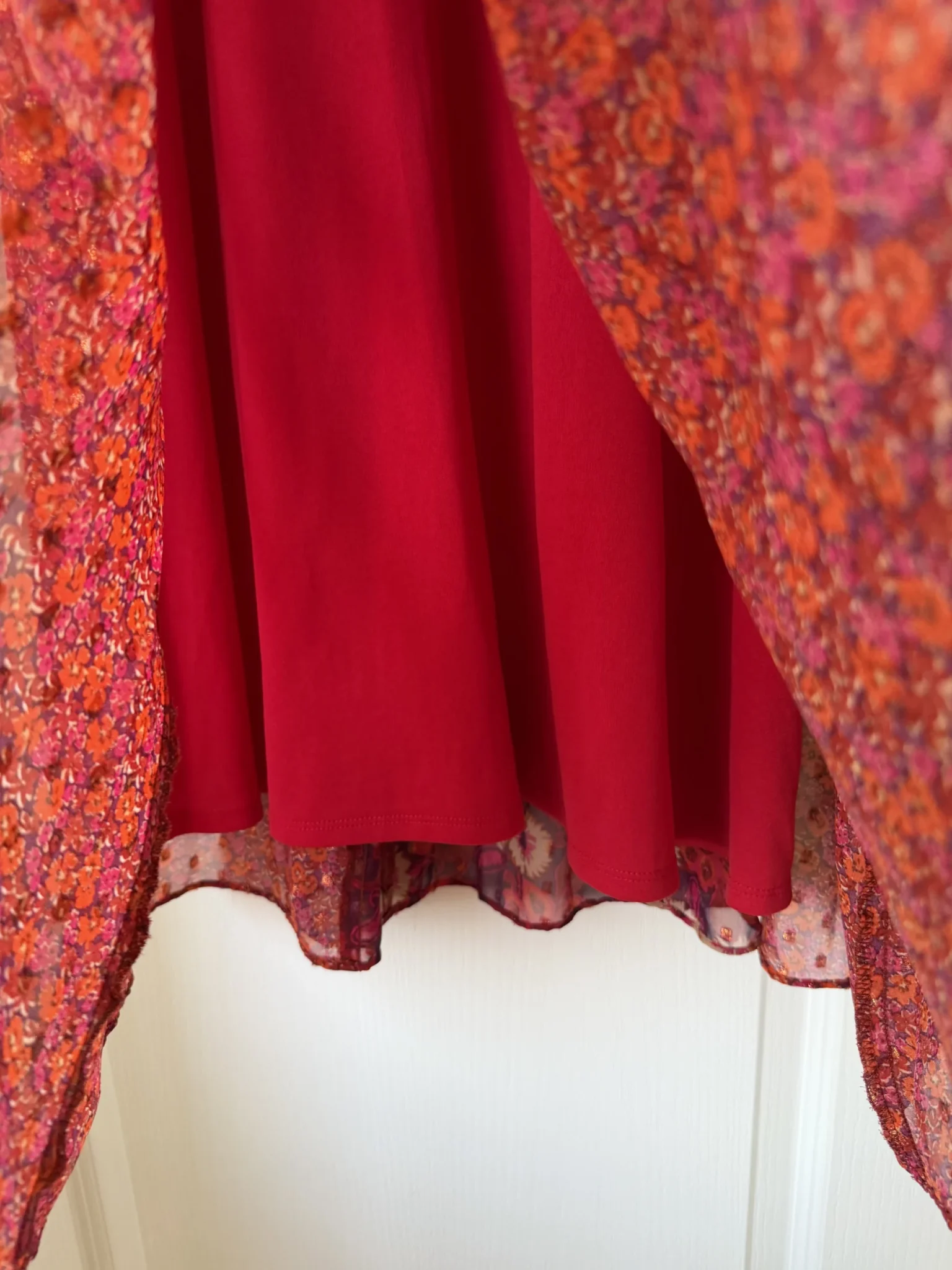 Image for Robe longue Taylor taille 4 motifs fleuris rouge et rose