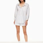 Thumbnail for Chemise oversize Wilfred Free Aritzia taille XS rayé blanche et beige
