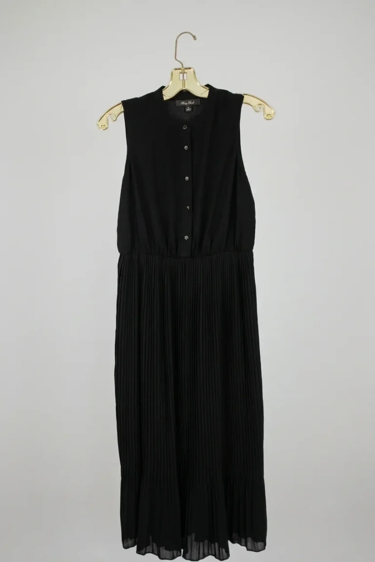 Image for Sleeveless midi dress with accordion pleats.