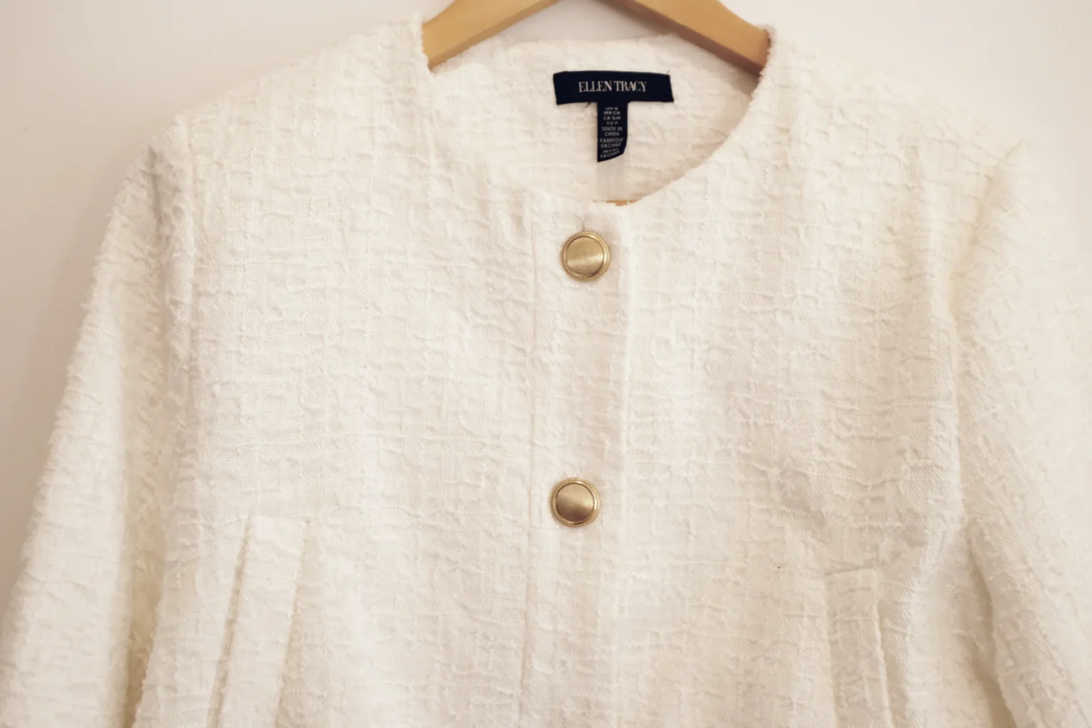 Image for Cream-coloured buckled waistcoat with gold buttons