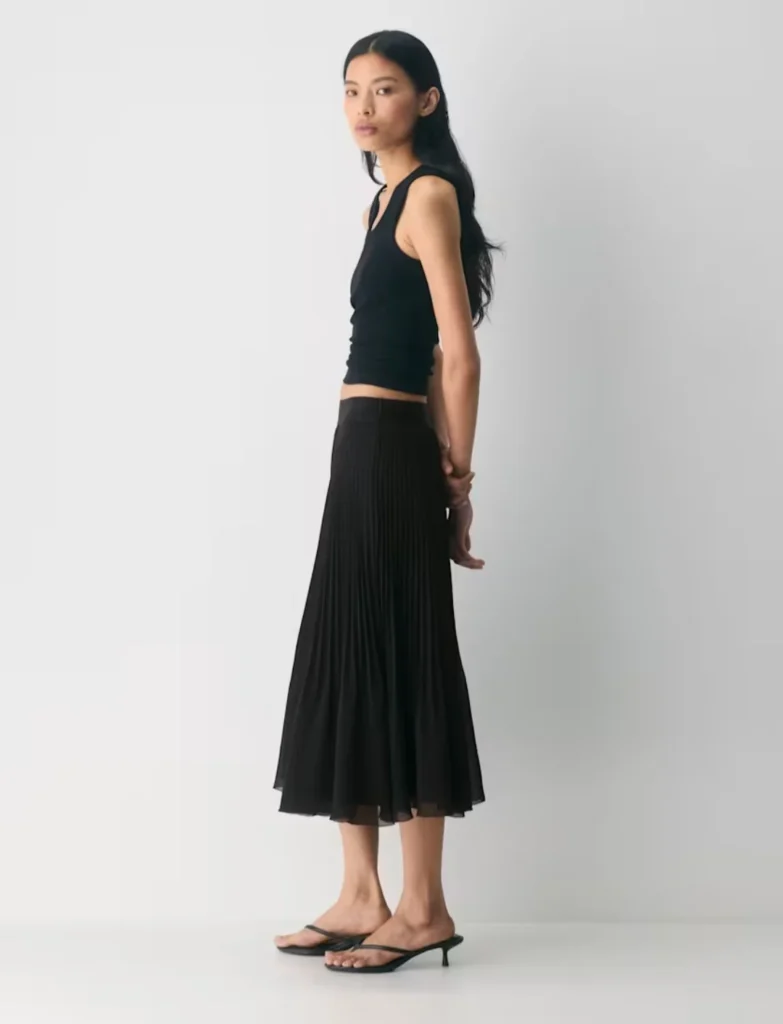 Image for 🌷Twirl Skirt – Aritzia
