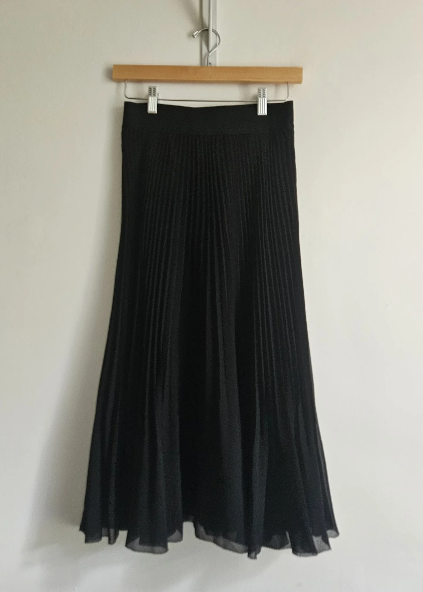 Image for 🌷Twirl Skirt – Aritzia