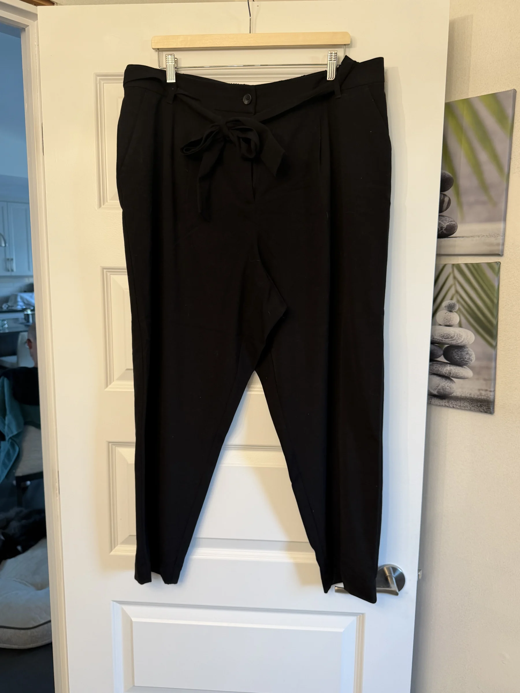 Trousers with a bow at the front Reitmans seconde main