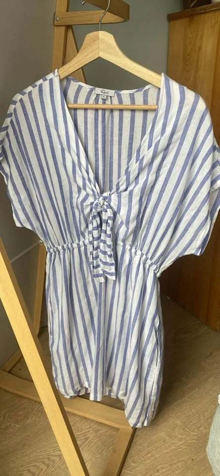 Featured image for Rails Linen Blend Dress (Size Small but fits more like a Medium)