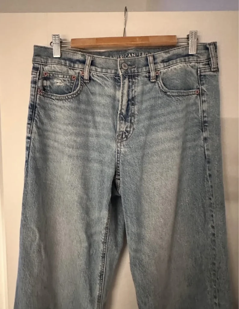 Image for AE Strigid High-Waisted Stovepipe Jean size 8 regular / Jeans American eagle size 8 longueur régulière