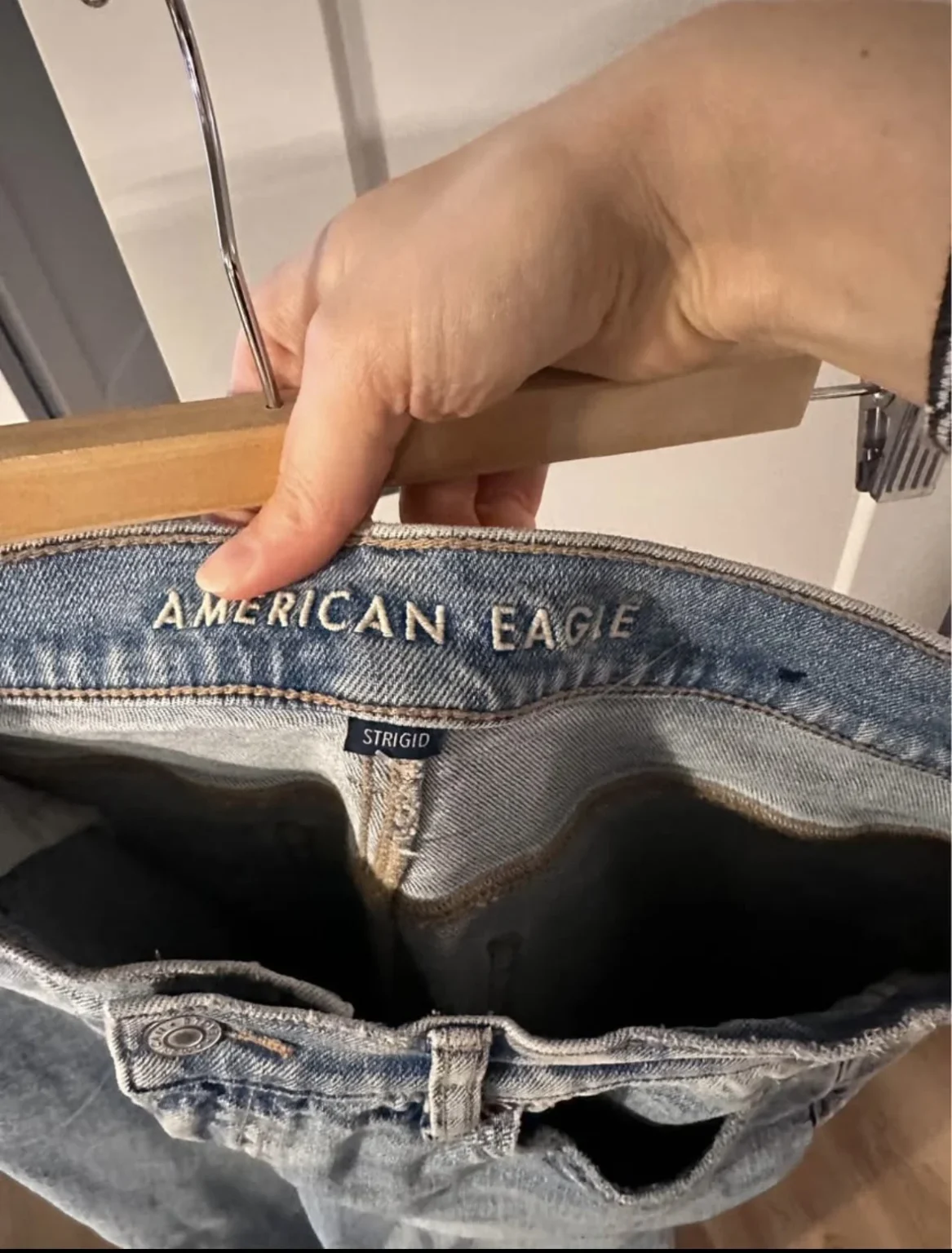 Image for AE Strigid High-Waisted Stovepipe Jean size 8 regular / Jeans American eagle size 8 longueur régulière