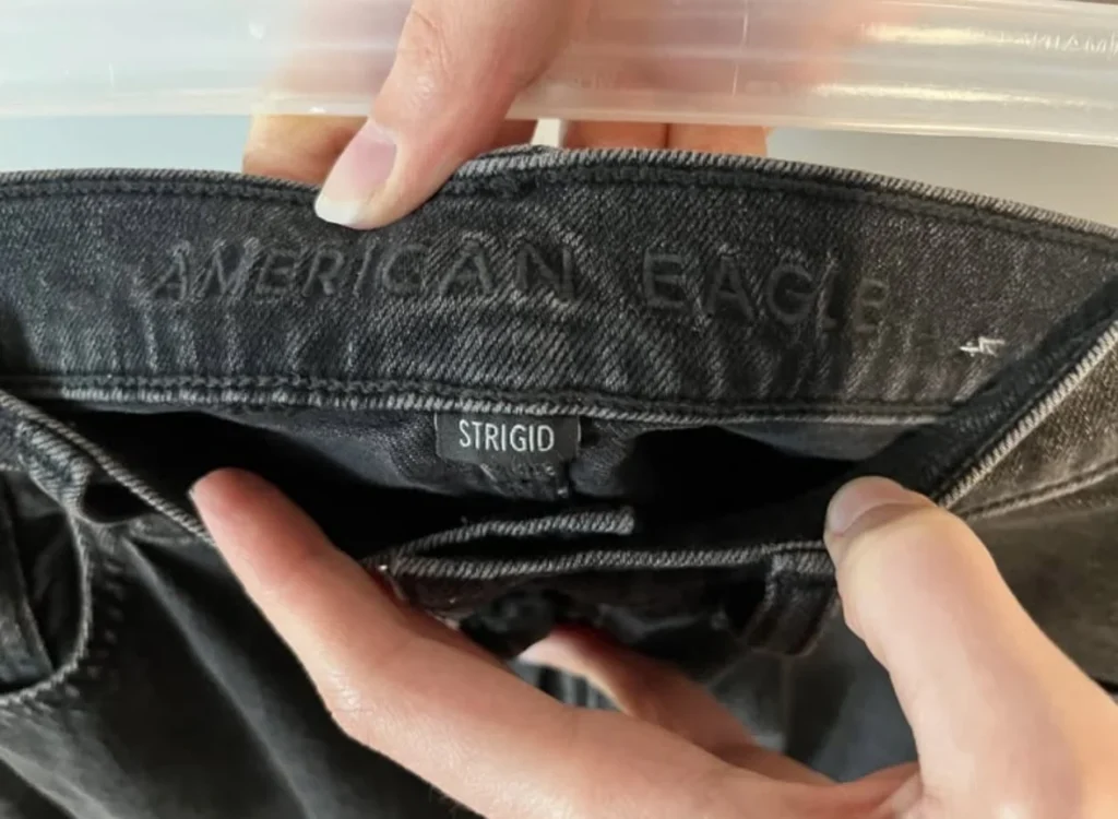 Image for Jeans American eagle size 6US longueur régulière ; Baggy straight super high waisted strigid portée une seule fois en parfait état 🤩