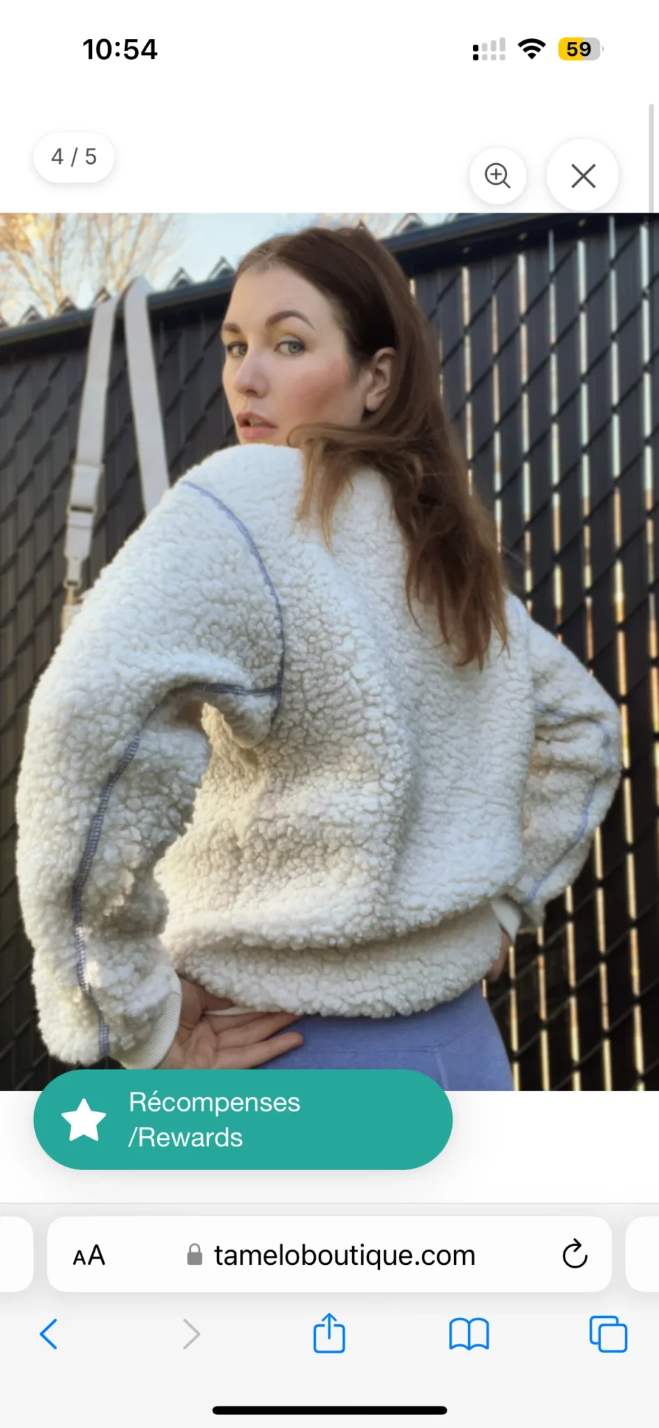 Image for Chandail Tamélo NEUF dans son emballage original en sherpa « Ice ice baby » size small / Fleece Unisexe