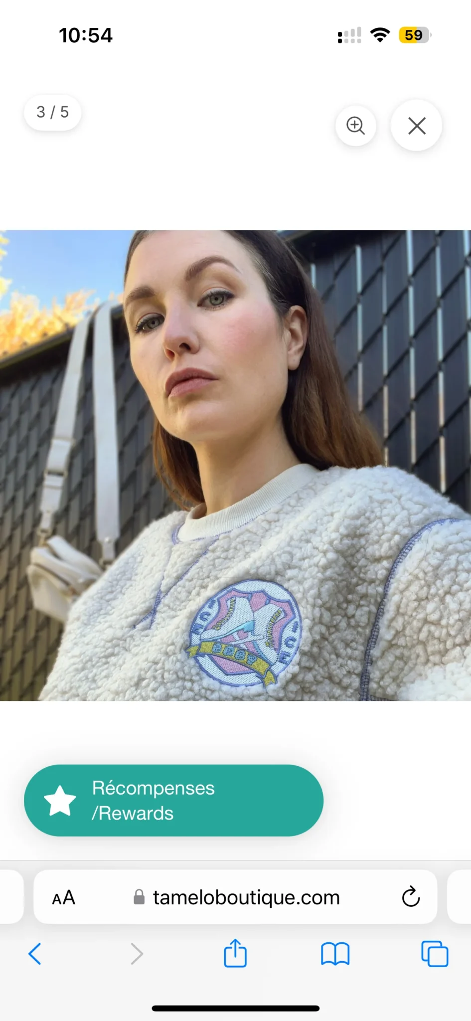 Image for Chandail Tamélo NEUF dans son emballage original en sherpa « Ice ice baby » size small / Fleece Unisexe