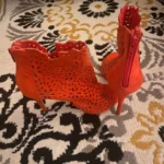 Thumbnail for Bottins à talon en cuir de daim rouge