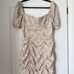 Featured thumbnail for Robe Storia blanche à motifs fleuris taille M