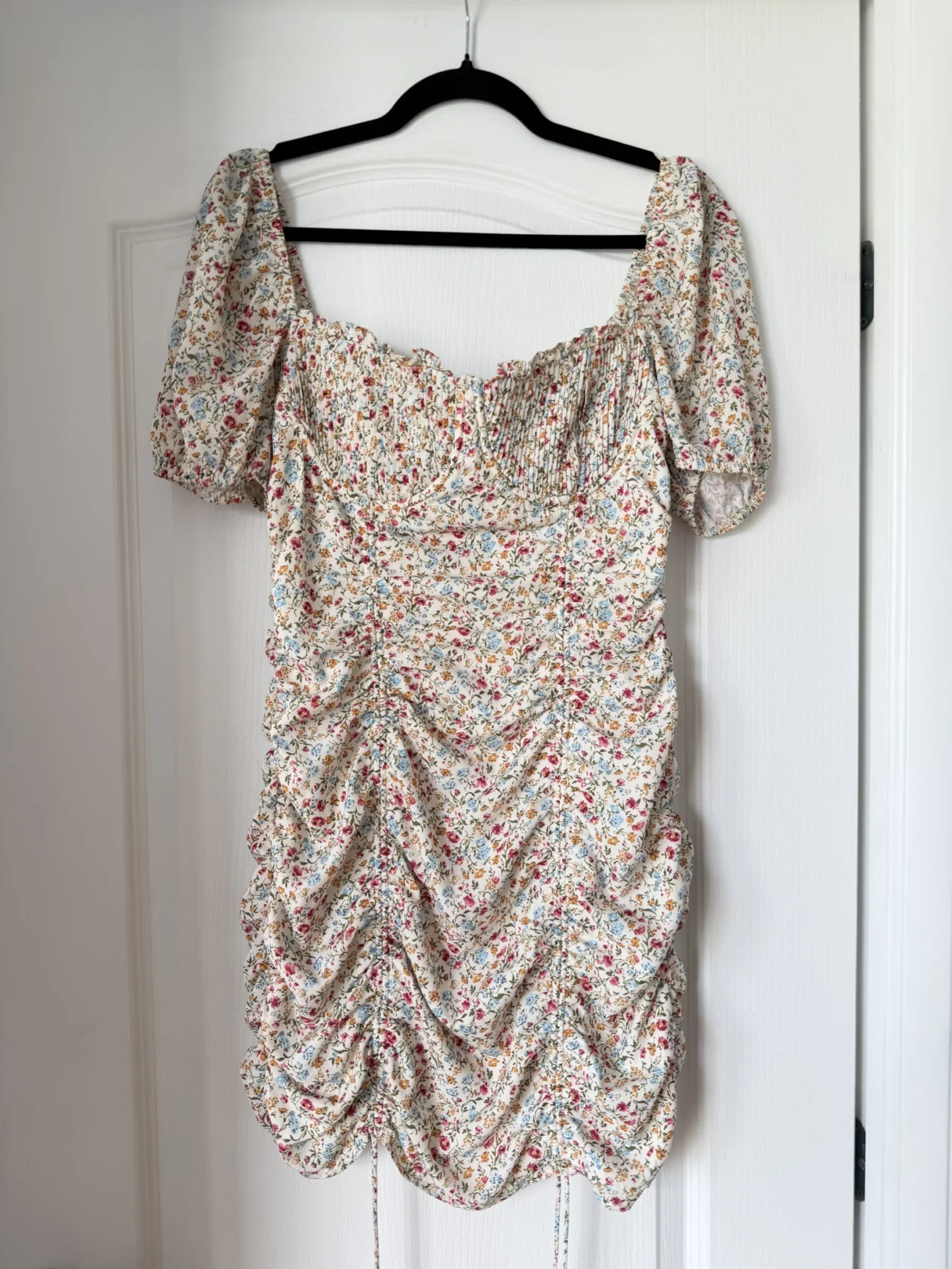 Image for Robe Storia blanche à motifs fleuris taille M