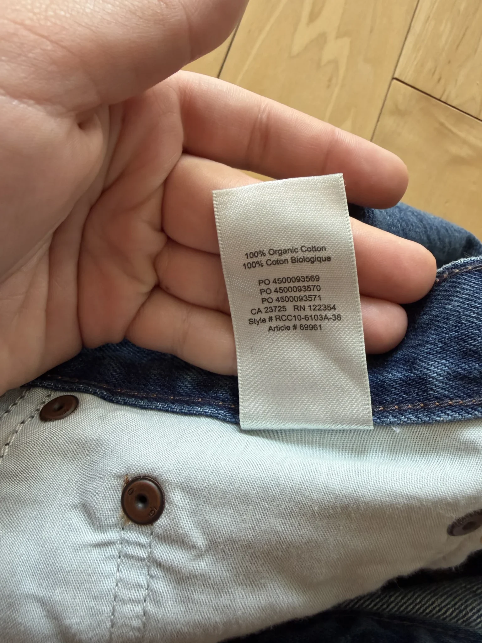 Image for Jean Denim Forum Aritzia taille 27 - Modèle Ex Boyfriend