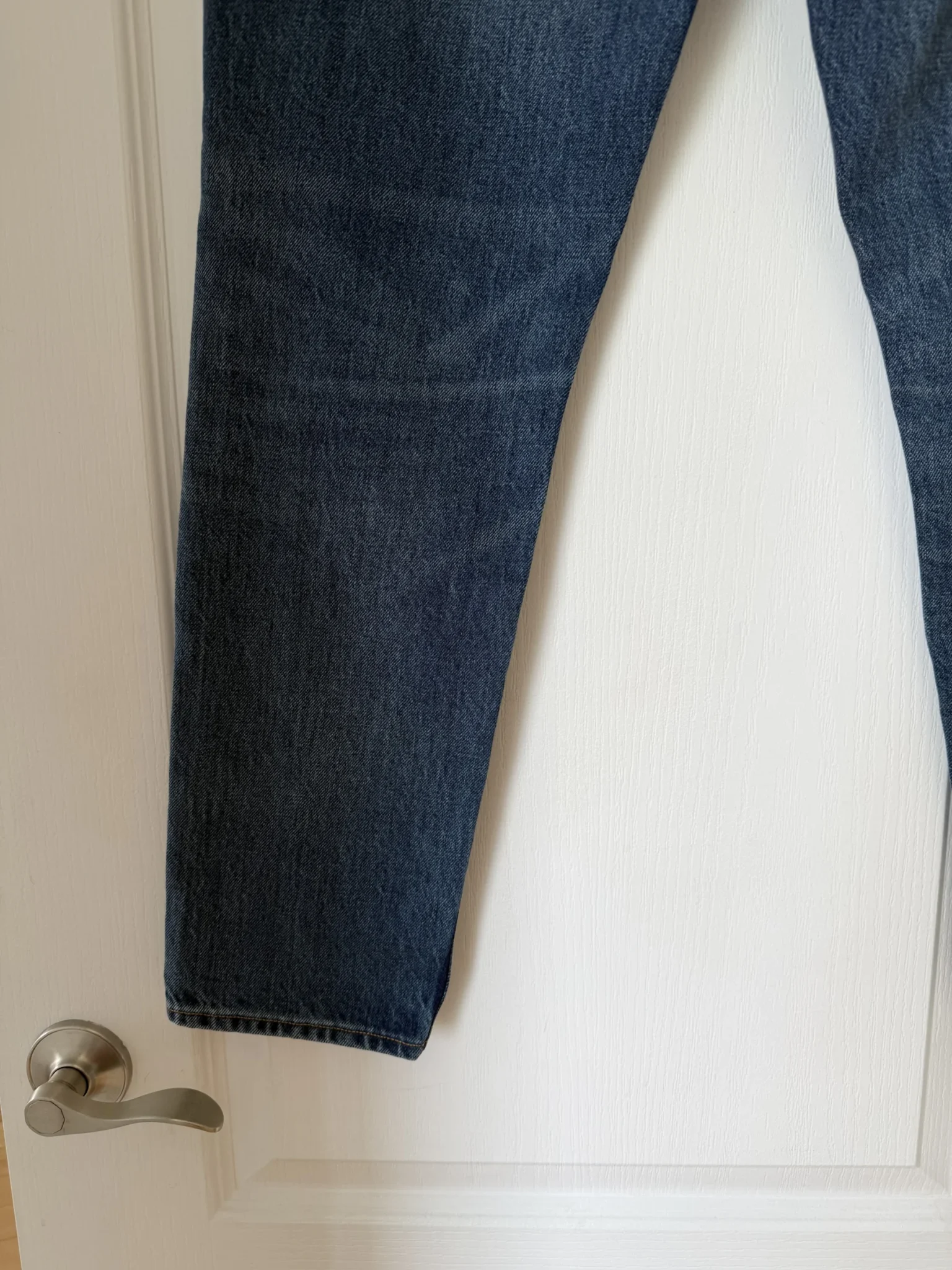 Image for Jean Denim Forum Aritzia taille 27 - Modèle Ex Boyfriend