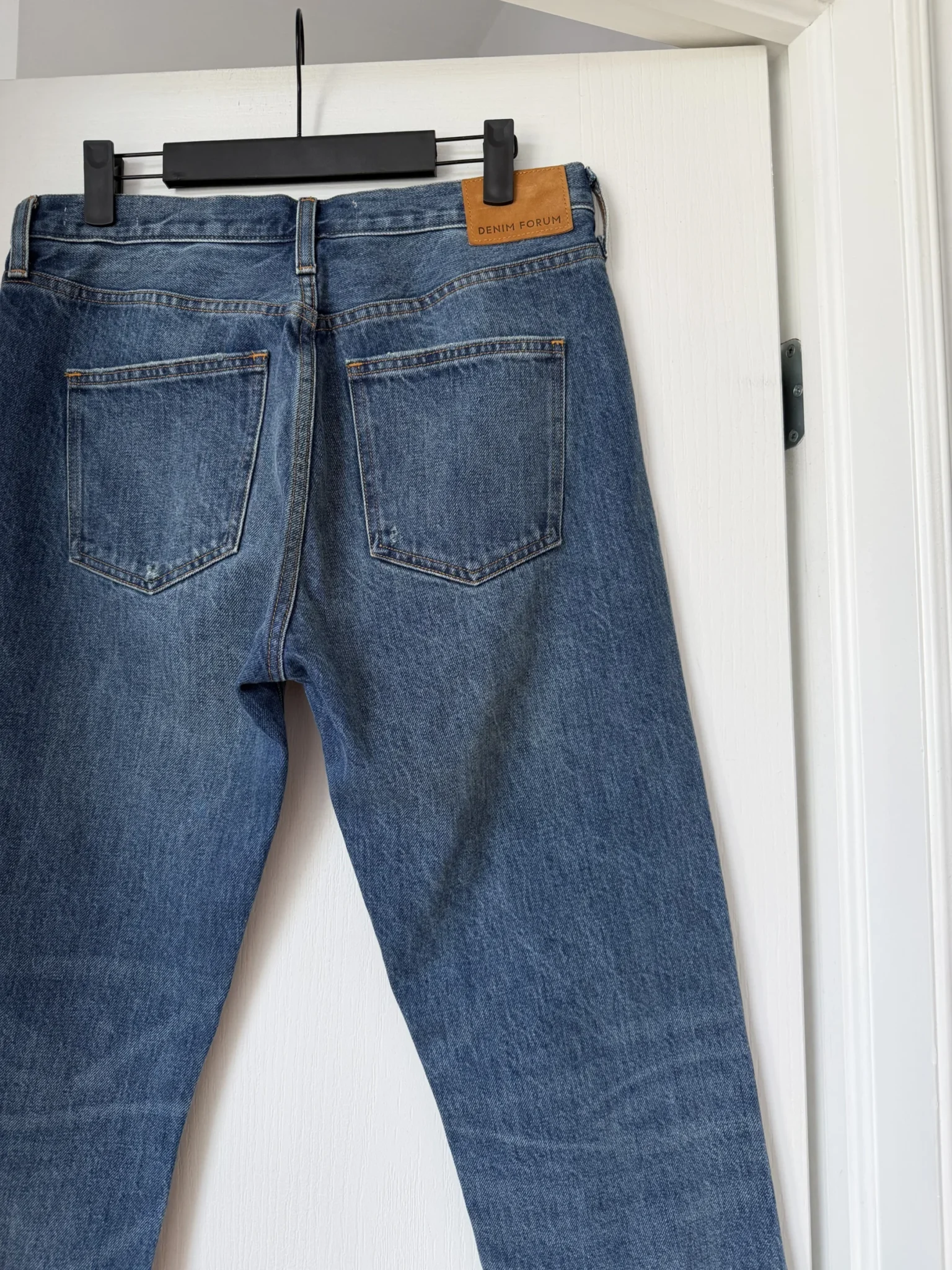 Image for Jean Denim Forum Aritzia taille 27 - Modèle Ex Boyfriend