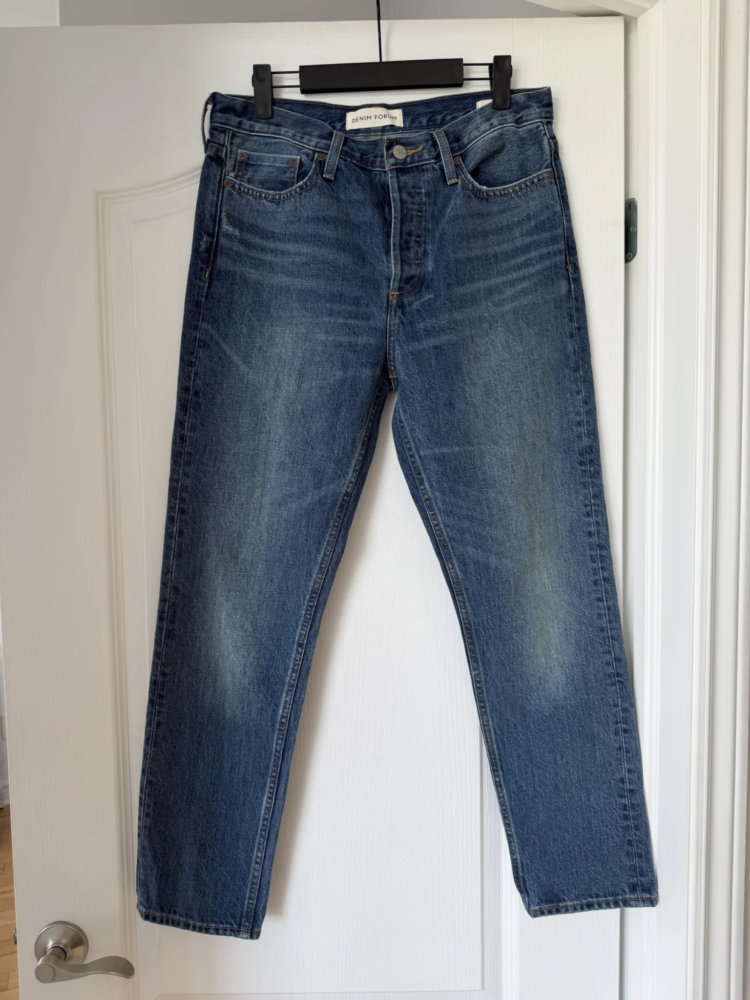 Image for Jean Denim Forum Aritzia taille 27 - Modèle Ex Boyfriend
