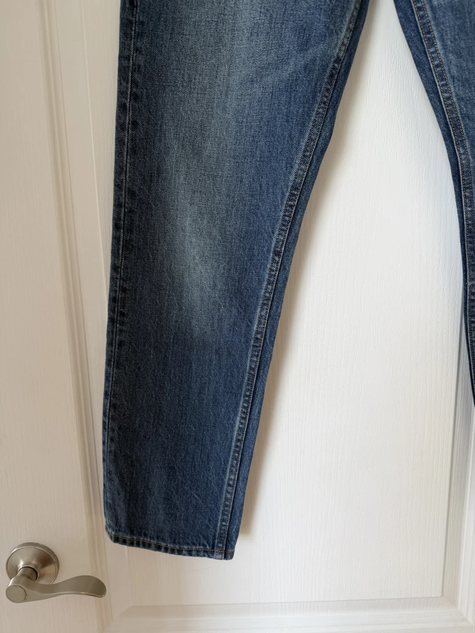Image for Jean Denim Forum Aritzia taille 27 - Modèle Ex Boyfriend