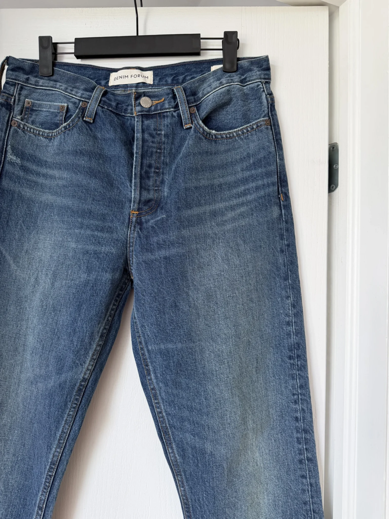 Image for Jean Denim Forum Aritzia taille 27 - Modèle Ex Boyfriend