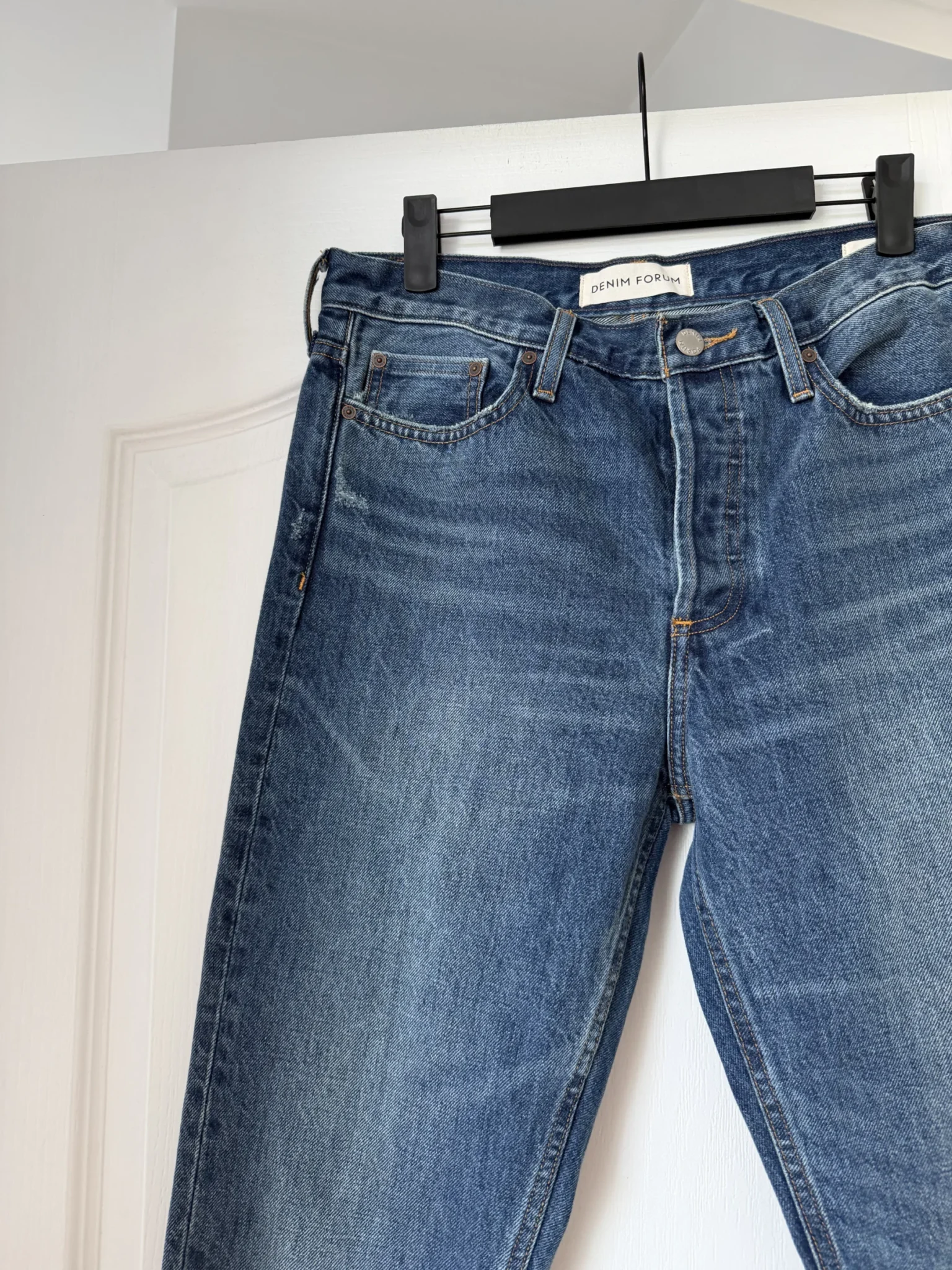 Image for Jean Denim Forum Aritzia taille 27 - Modèle Ex Boyfriend
