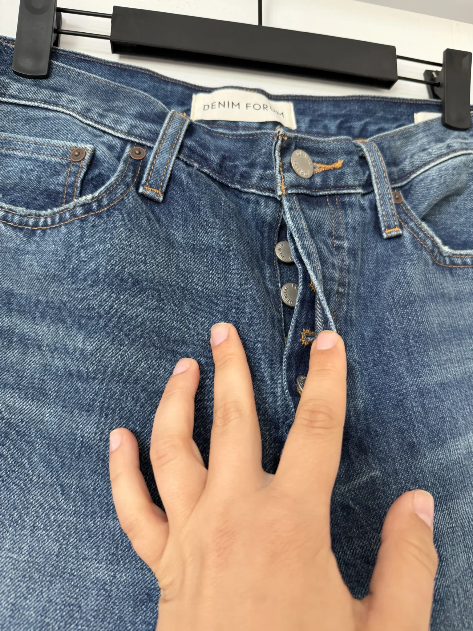 Image for Jean Denim Forum Aritzia taille 27 - Modèle Ex Boyfriend