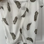 Thumbnail for Blouse sans manches dynamite
