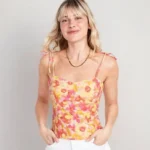 Featured thumbnail for Haut Camisole Fleurie Rose Jaune Old Navy Pink & Yellow Floral Fitted Cami Top Tie-Shoulder Straps