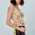 Thumbnail for Camisole Courte Fleurie Jaune Rose Volant For Love & Lemons Yellow Pink Floral Ruffle Cami Crop Top