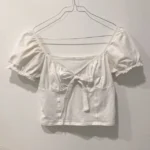 Thumbnail for Haut Crop Top Blanc à Noeud Garage White Cropped T-Shirt with Bow Tie