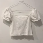 Thumbnail for Haut Crop Top Blanc à Noeud Garage White Cropped T-Shirt with Bow Tie