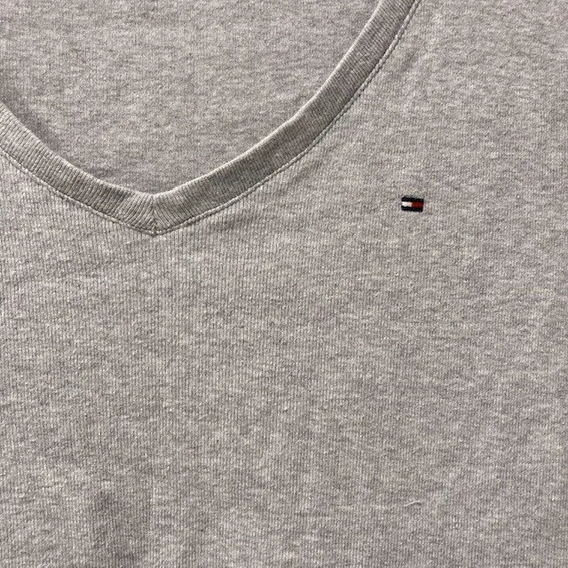 Image for Haut Gris Col en V Tommy Hilfiger Grey V-Neck T-Shirt Top