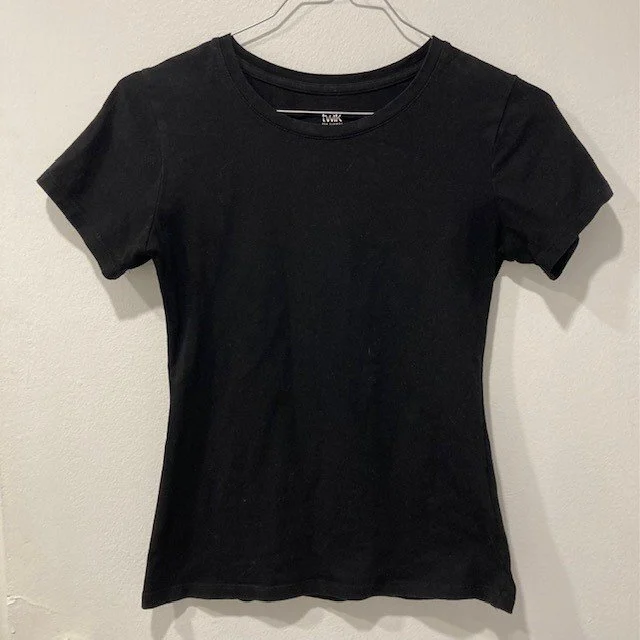 Image for Haut Court Noir Manches Courtes Simons Twik Black Short Sleeves T-Shirt Tee Crop Top