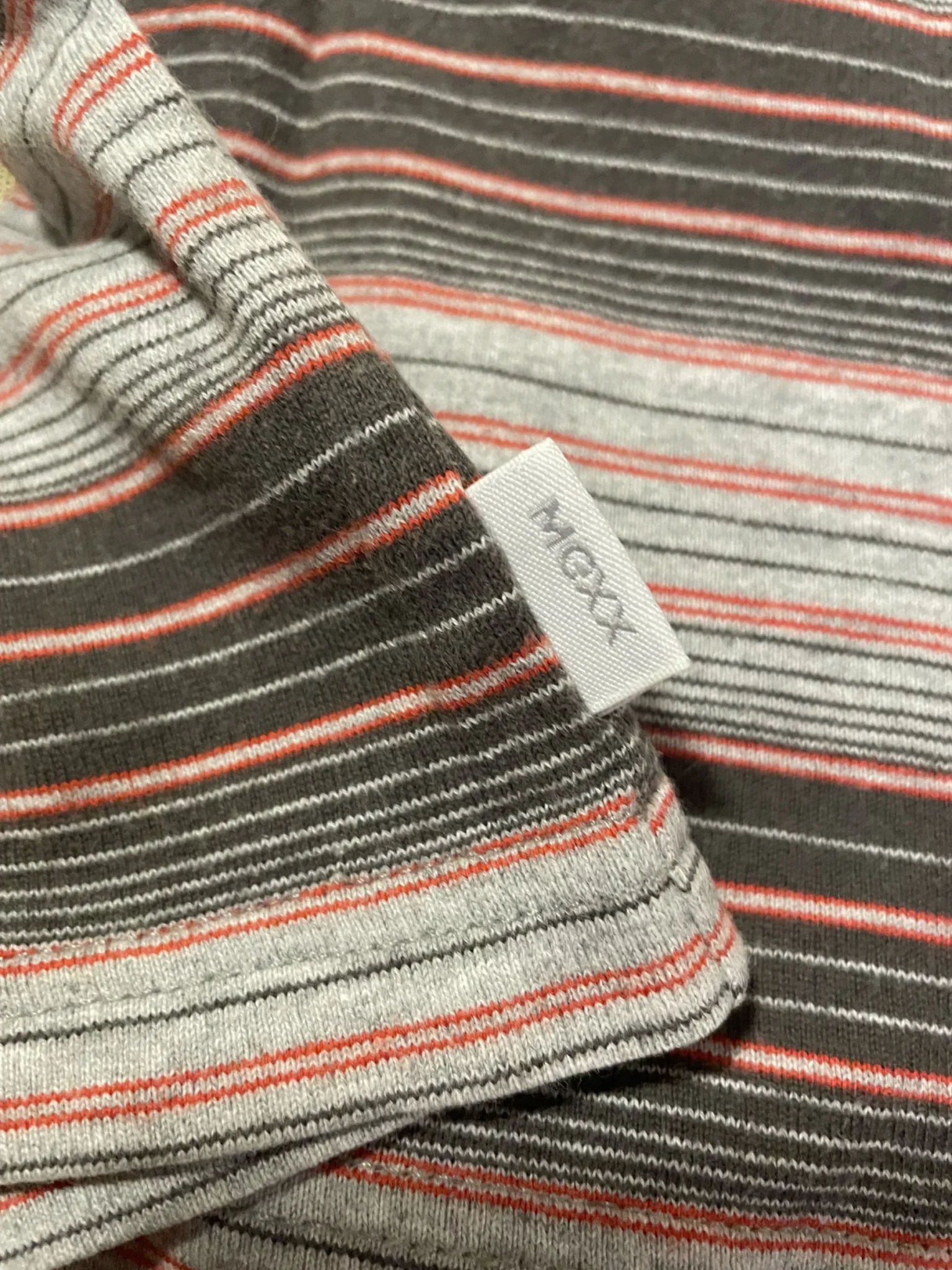 Image for Tee manches longues mexx 9 - 12 mois fait petit