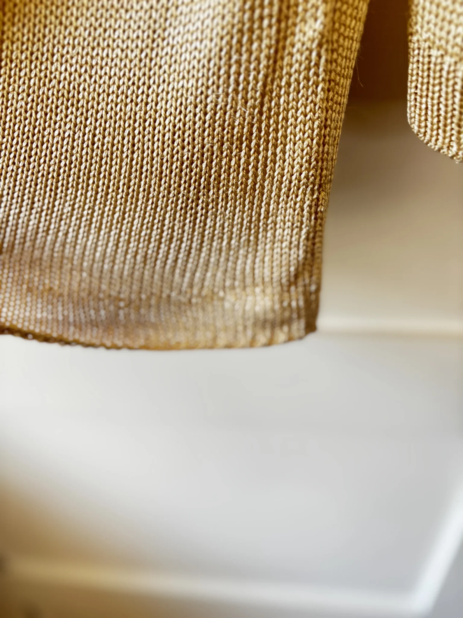 Image for ♥️JUDITH ET CHARLES slightly golden-coloured knitted jumper