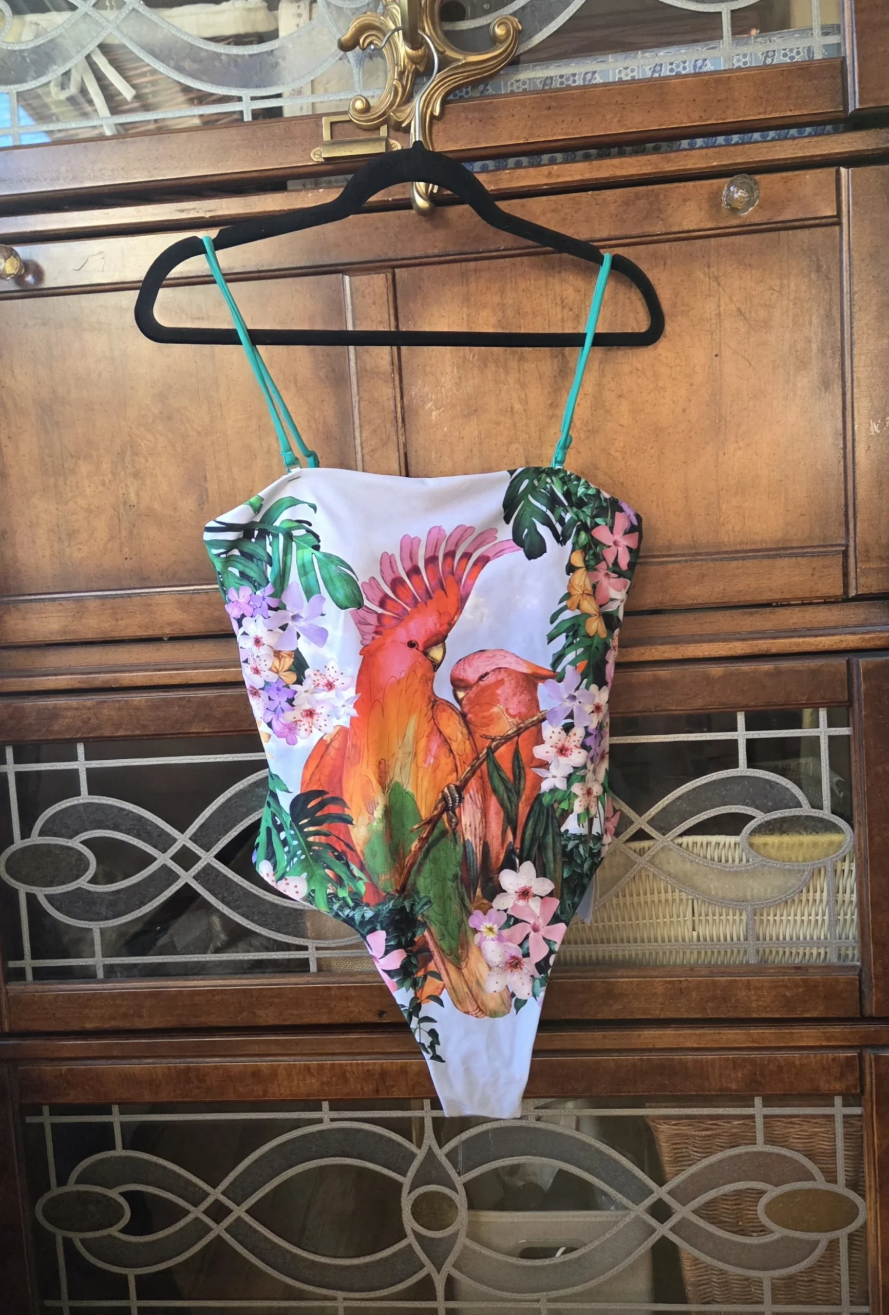Vibrant maillot Desigual neuf avec étiquette Desigual seconde main