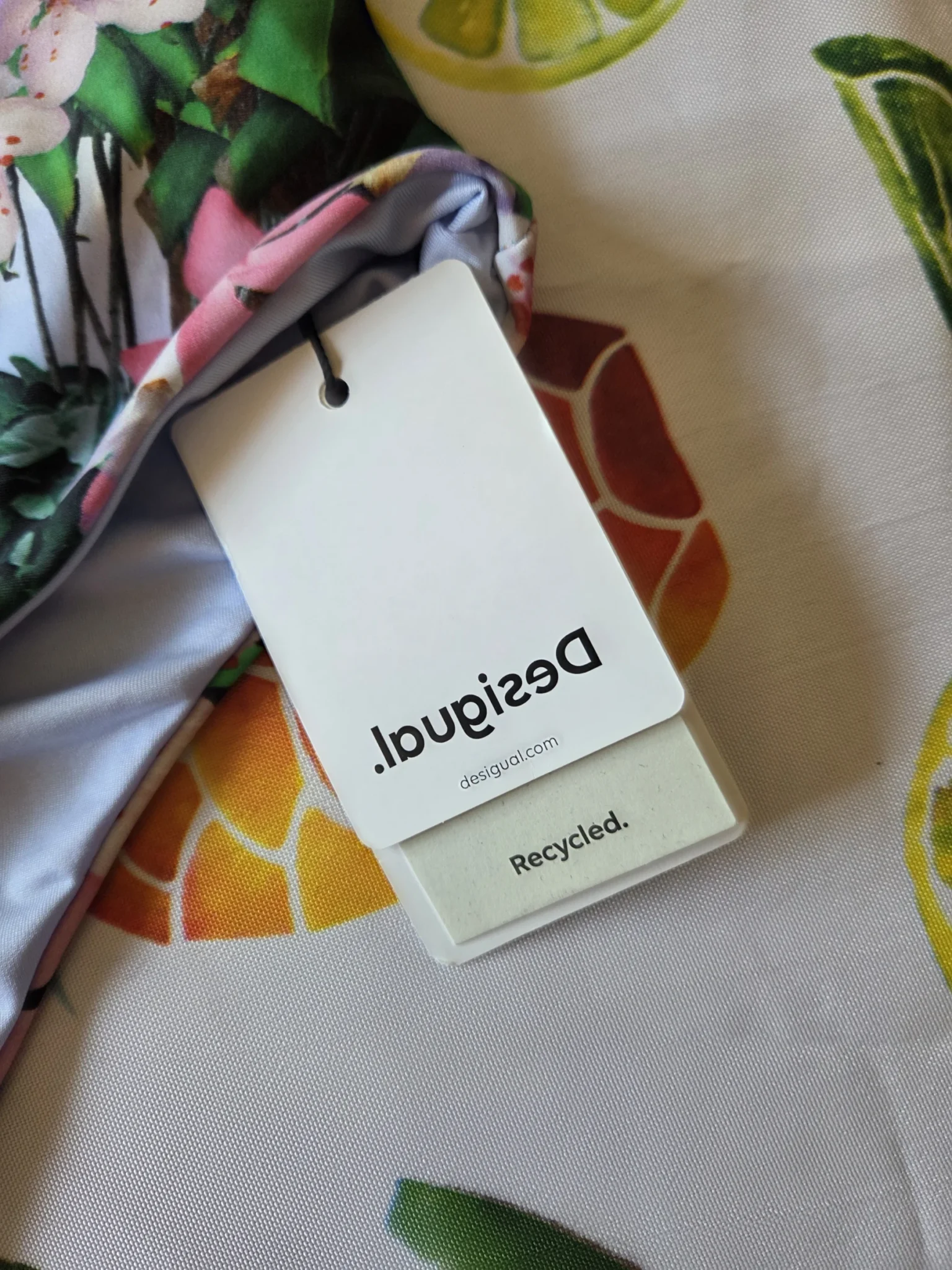 Image for Vibrant maillot Desigual neuf avec étiquette