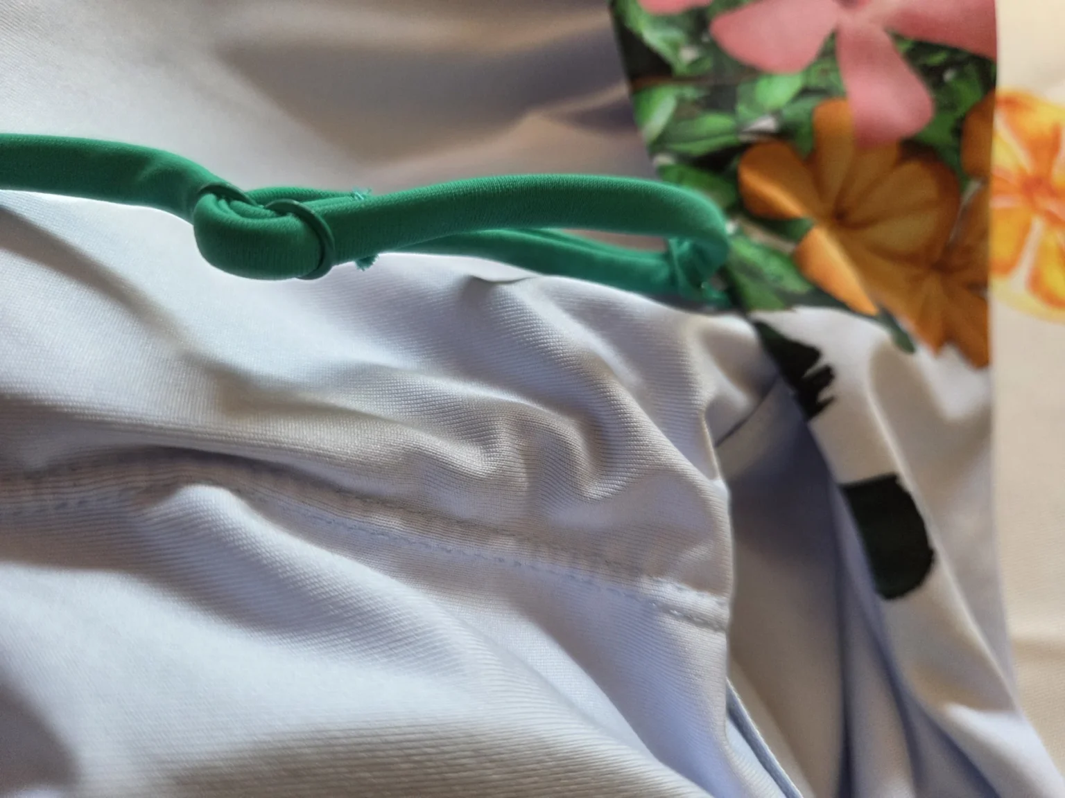 Image for Vibrant maillot Desigual neuf avec étiquette