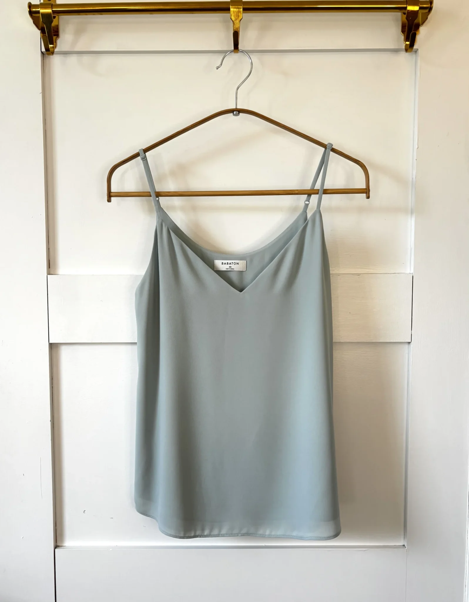 Featured image for ♥️BABATON blue-grey camisole