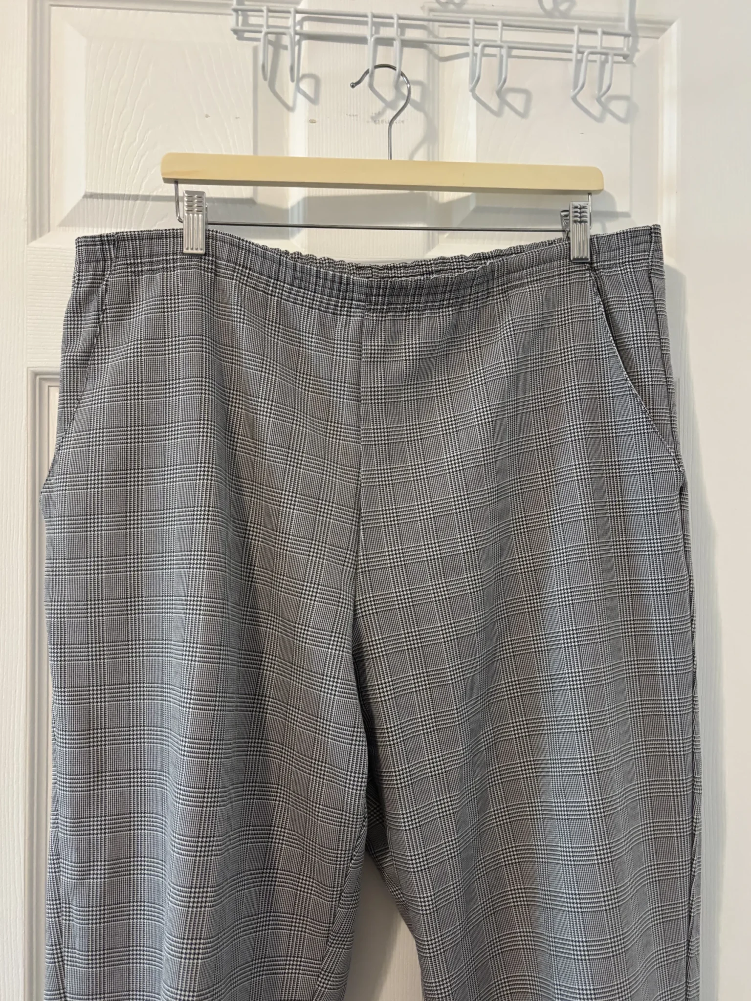 Image for Pantalon carreauté gris