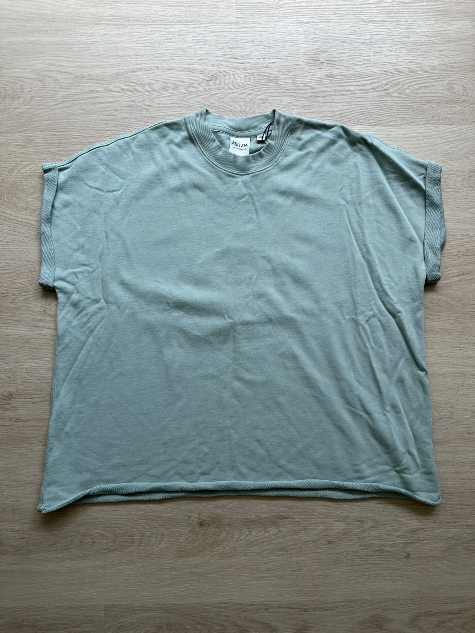 Featured image for Aritzia Sweatfleece Mega Rolled Sweatshirt 2XS