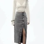 Featured thumbnail for Jupe longue en jeans asymétrique