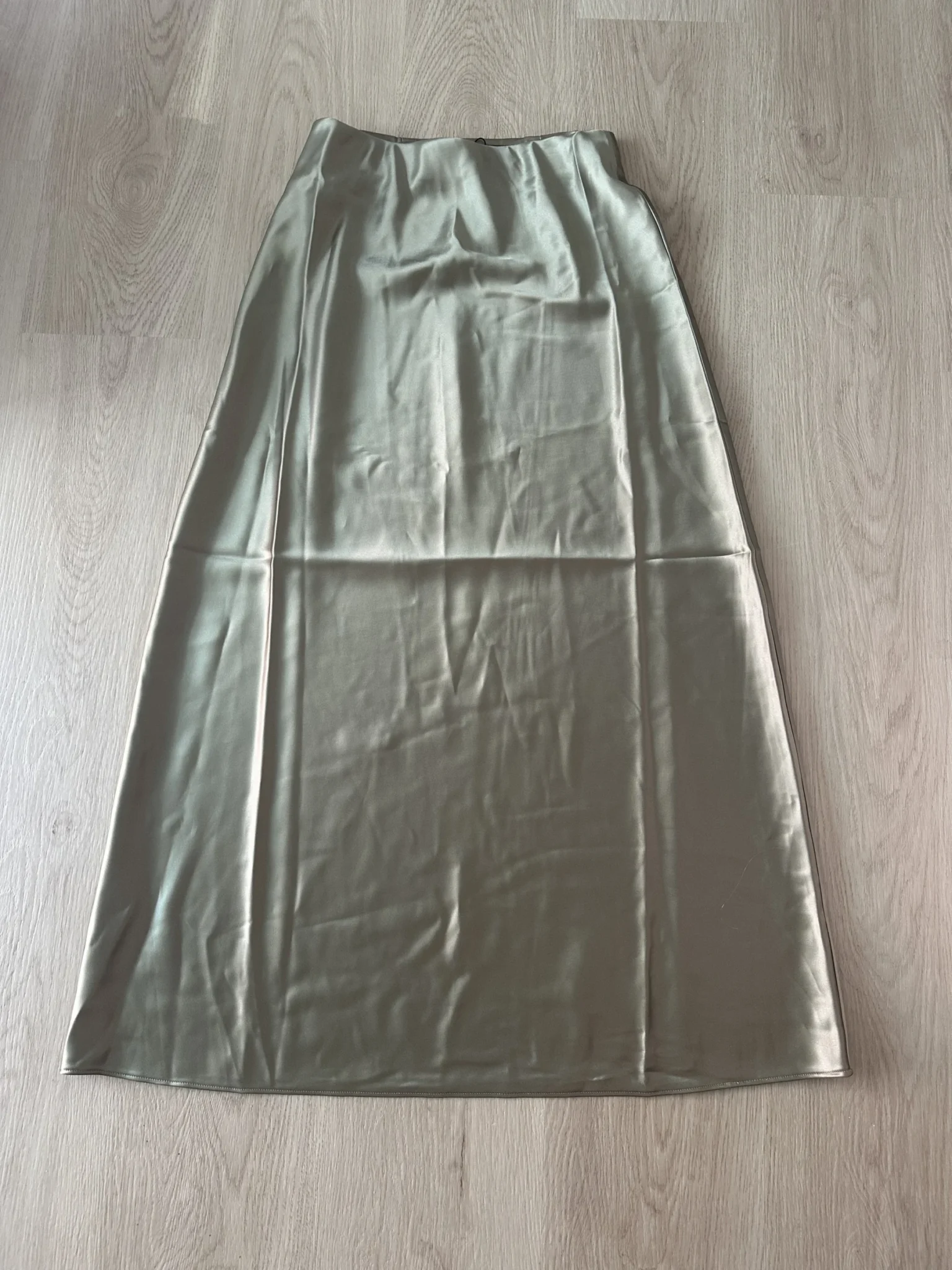 Featured image for Aritzia Ten Capture Skirt 4