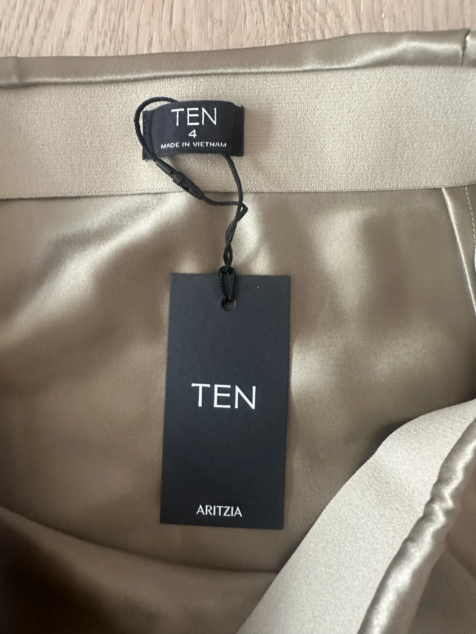 Image for Aritzia Ten Capture Skirt 4