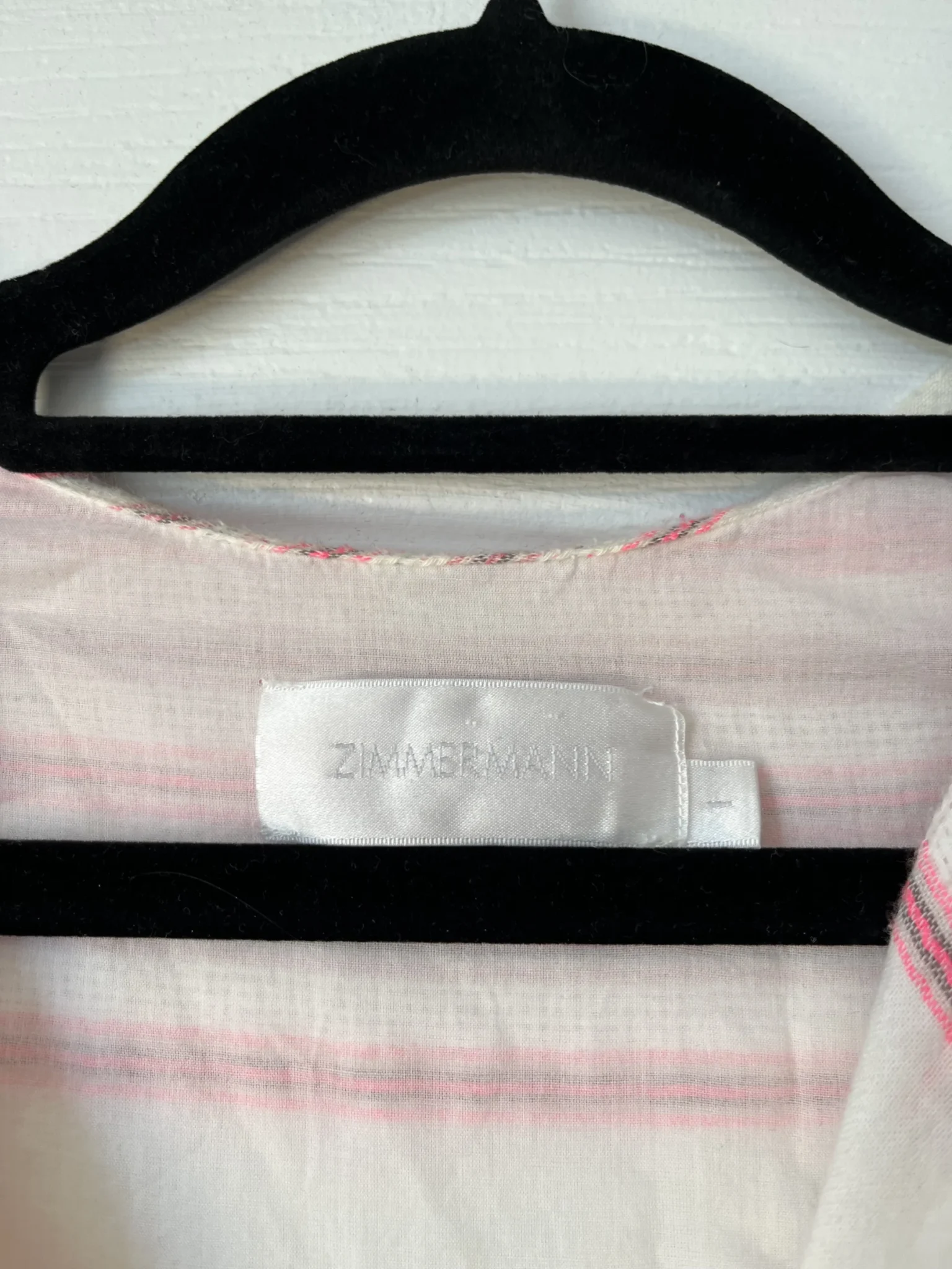 Image for Robe Zimmermann taille 1 soit un M rose et blanche
